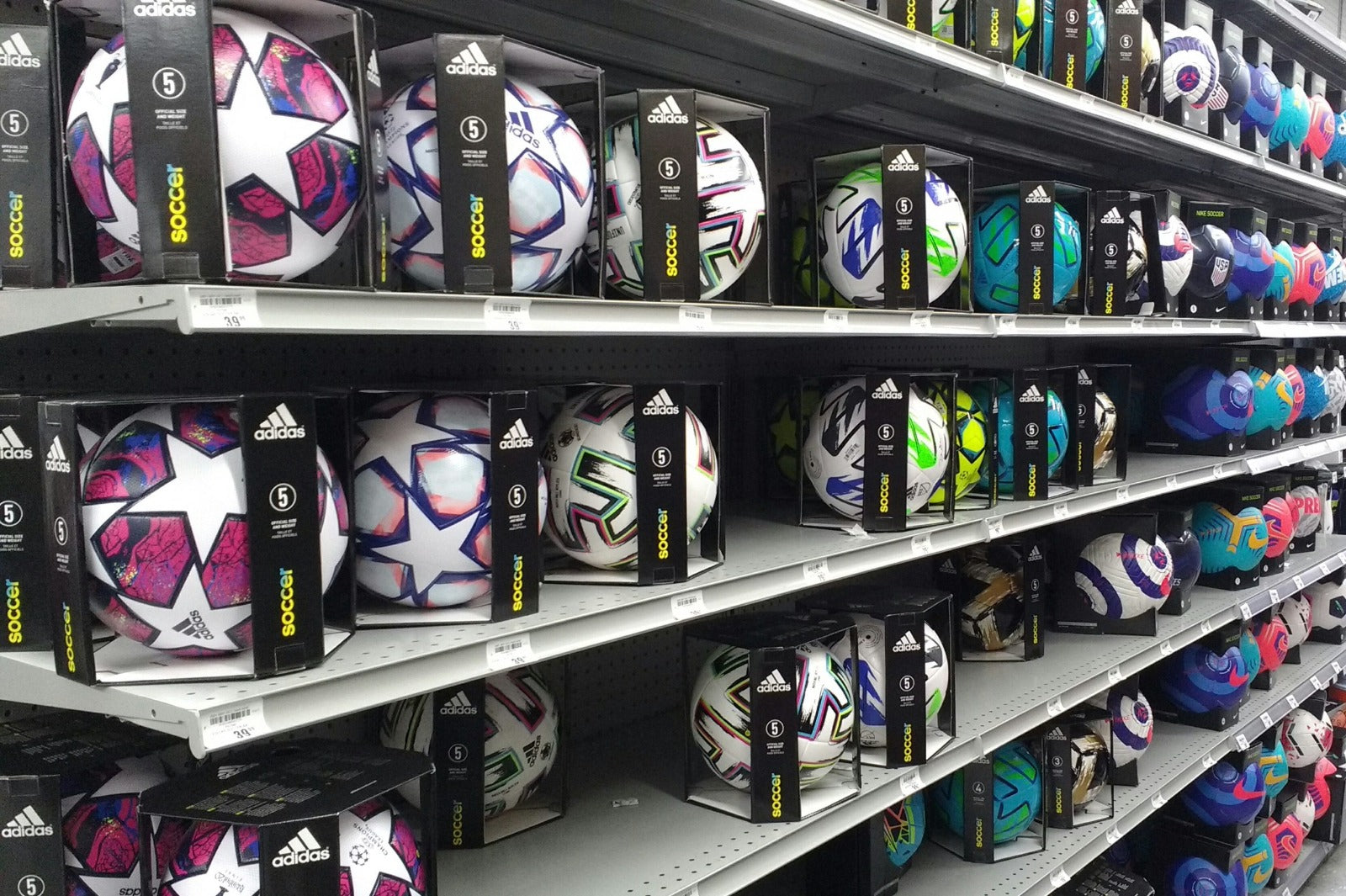 Find Cheap Soccer Balls for Any or Every Match